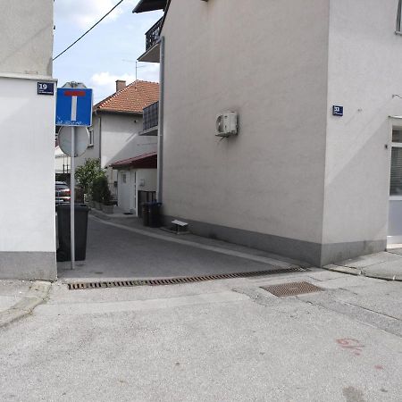 Cozy Studio Apartment Tian In Zagreb Eksteriør bilde